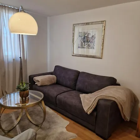 Holiday home Anna Mit Kamin, Terrasse, Hof & Garage Hassloch (Rhineland-Palatinate)