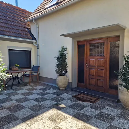 Holiday home Anna Mit Kamin, Terrasse, Hof & Garage *