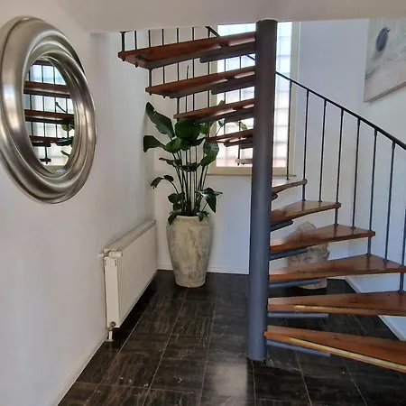 Holiday home Anna Mit Kamin, Terrasse, Hof & Garage