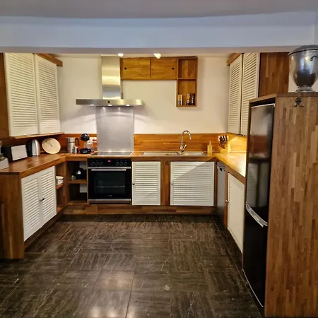 Nyaraló Anna Mit Kamin, Terrasse, Hof & Garage *