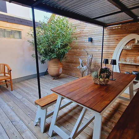 Nyaraló Anna Mit Kamin, Terrasse, Hof & Garage