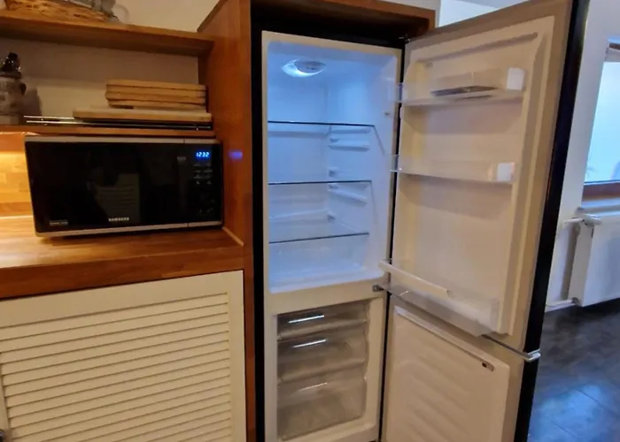 Anna Mit Kamin, Terrasse, Hof & Garage Hébergement de vacances Haßloch