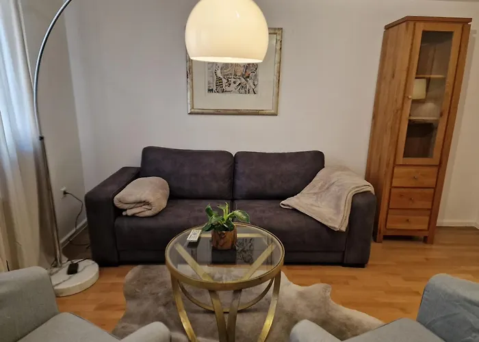 Anna Mit Kamin, Terrasse, Hof & Garage Haßloch