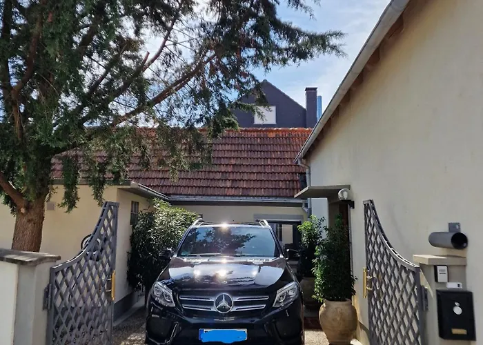 Anna Mit Kamin, Terrasse, Hof & Garage Hébergement de vacances *