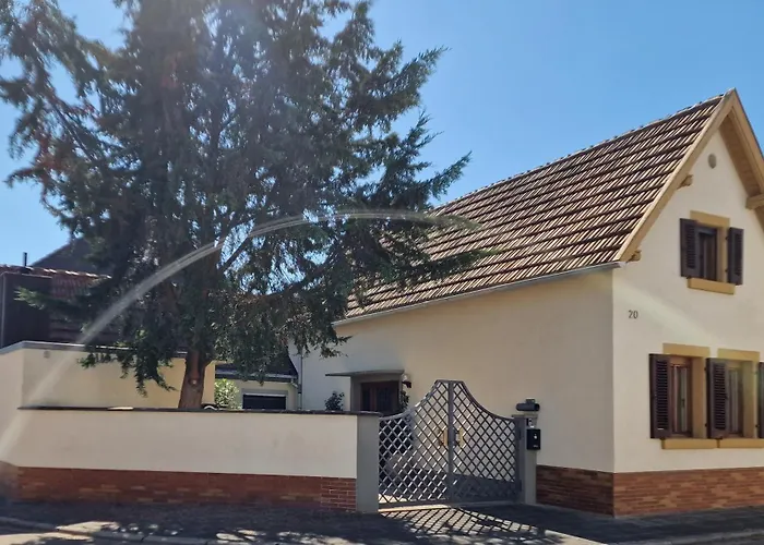 Hébergement de vacances Anna Mit Kamin, Terrasse, Hof & Garage