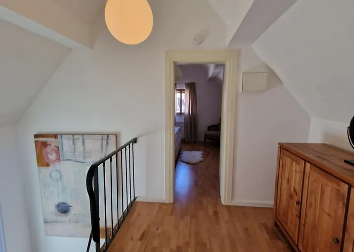 Anna Mit Kamin, Terrasse, Hof & Garage Hébergement de vacances