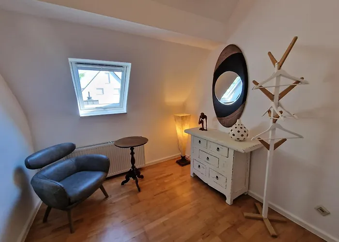 Anna Mit Kamin, Terrasse, Hof & Garage Hébergement de vacances Haßloch